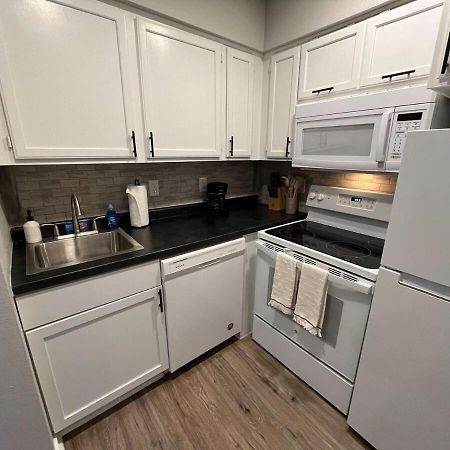 Aksarben Living-Cozy 1 Bdrm 1 Ba Daire Omaha Dış mekan fotoğraf